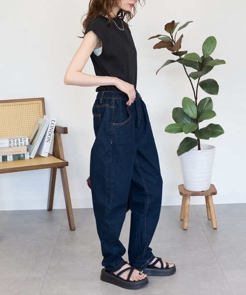 RCD（アールシーディー）の「ウエストゴムテーパードデニムパンツ（デニムパンツ・レディース・ワンウォッシュ/ネイビー/ブルー・LL/L/3L/4L/M）」の11枚目の写真