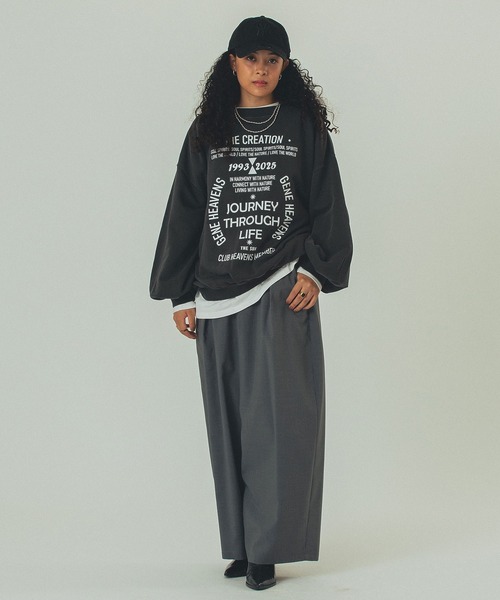 ROSE BUD（ローズバッド）の「(GENE HEAVENS)VOLUME SLEEVE PRINT SWEAT（スウェット・レディース・チャコール/オフホワイト・ONE SIZE）」の16枚目の写真