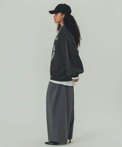 ROSE BUD（ローズバッド）の「(GENE HEAVENS)VOLUME SLEEVE PRINT SWEAT（スウェット・レディース・チャコール/オフホワイト・ONE SIZE）」の18枚目の写真