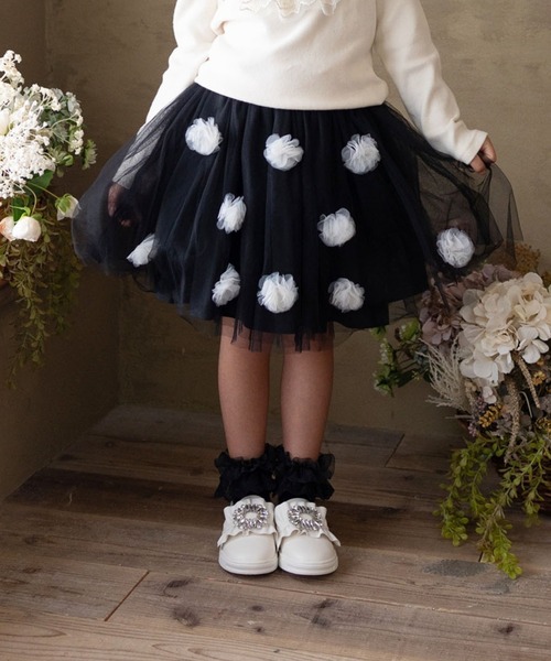 Rora（ローラ）の「ポップマム お花スカート（スカート・キッズ・ベージュ/ブラック・120cm/110cm/140cm/130cm）」の2枚目の写真