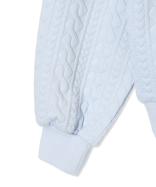 Amourire girl（アムリールガール）の「ふくれジャガードZIPパーカー（パーカー・キッズ・オフホワイト/サックスブルー・160cm/150cm/140cm/130cm）」の8枚目の写真