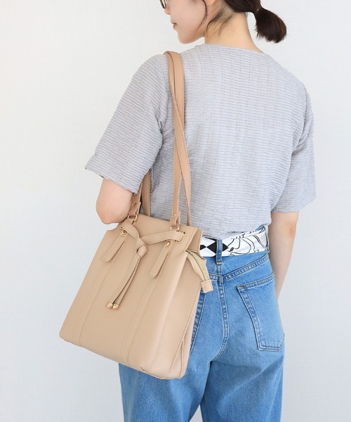 Bleu Bleuet(ブルーブルーエ)の「【ZOZO限定】合皮リュックショルダー(ショルダーバッグ・レディース・グレー/ブラック/ブラウン・FREE)」の19枚目の写真