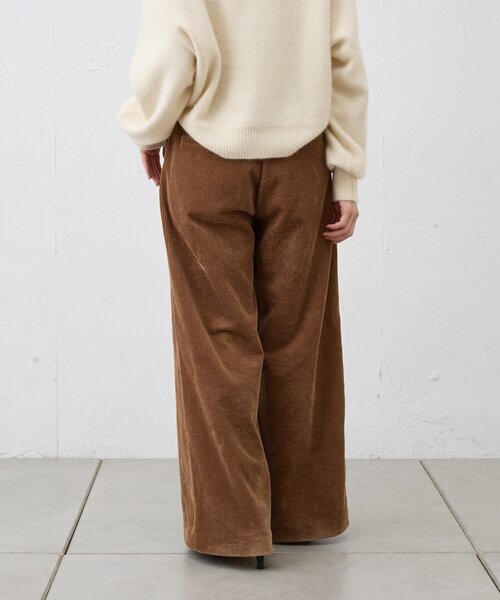 SHENERY（シーナリー）の「コーデュロイワイドパンツ（その他パンツ・レディース・ブラウン/アイボリー・36/38）」の18枚目の写真
