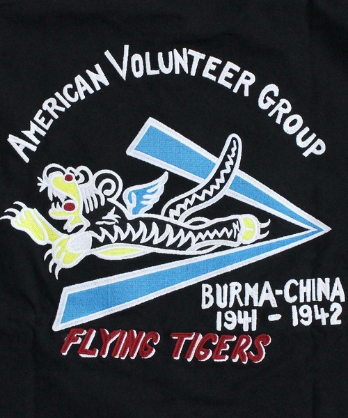 AVIREX(アヴィレックス)の「EMB FLYING TIGER L/S T-SHIRT(Tシャツ/カットソー・メンズ・ホワイト/ブラック/オリーブ・M/L/XL/XXL)」の18枚目の写真