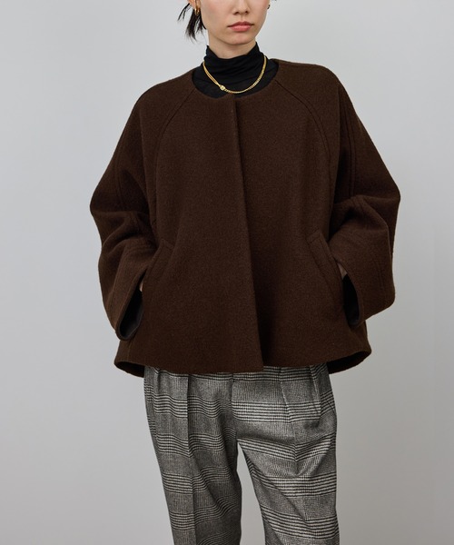 ROPE'(ロペ)の「圧縮ウールコクーンショート丈コート/Bellandi(ベランディ)(ブルゾン・レディース・ブラック/ダークブラウン・36/38)」の5枚目の写真