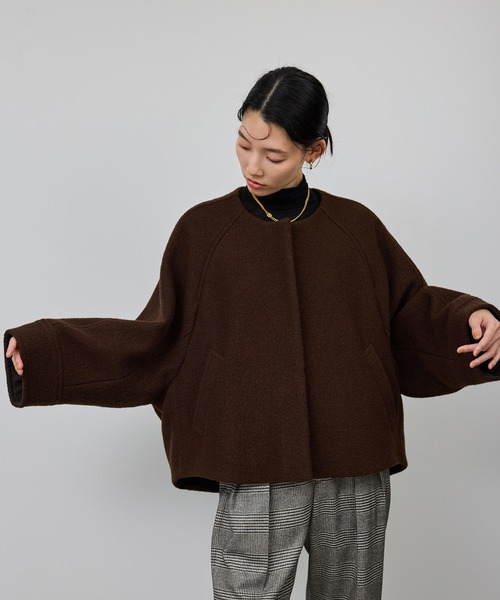 ROPE'(ロペ)の「圧縮ウールコクーンショート丈コート/Bellandi(ベランディ)(ブルゾン・レディース・ブラック/ダークブラウン・36/38)」の4枚目の写真