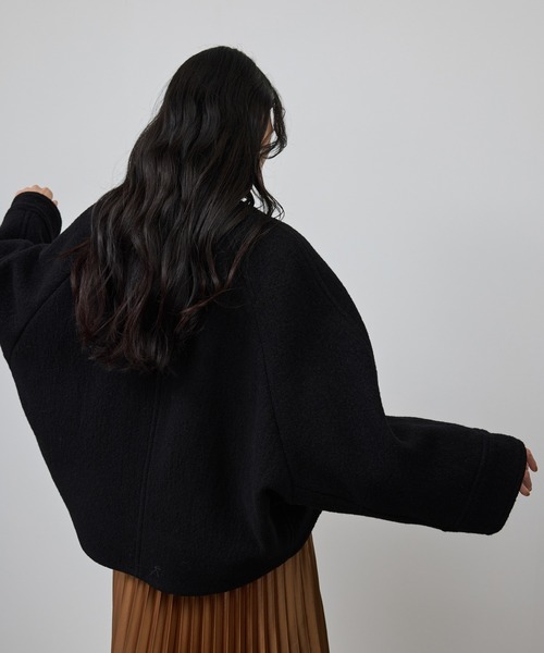 ROPE'(ロペ)の「圧縮ウールコクーンショート丈コート/Bellandi(ベランディ)(ブルゾン・レディース・ブラック/ダークブラウン・36/38)」の9枚目の写真