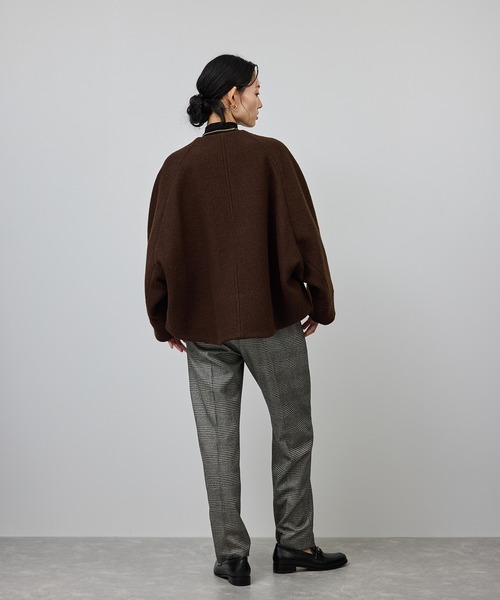 ROPE'(ロペ)の「圧縮ウールコクーンショート丈コート/Bellandi(ベランディ)(ブルゾン・レディース・ブラック/ダークブラウン・36/38)」の11枚目の写真