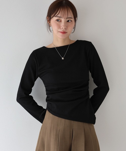 BLUEEAST(ブルーイースト)の「サイドタックジャガードカットソー(Tシャツ/カットソー・レディース・ブラック/アイボリー/ベージュ・MEDIUM)」の1枚目の写真
