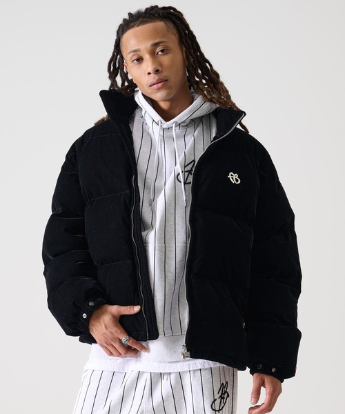 FUBU( フブ)の「FUBU フブ FBロゴ 長袖 ベロア 中綿 ジャケット ジャンパー(ダウンジャケット/コート・メンズ・ブラック/ブラウン・M/L/XL/XXL)」の2枚目の写真