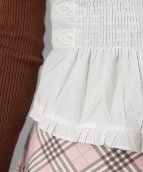 SPINNS（スピンズ）の「スクエアネック半袖ブラウス/リボン（シャツ/ブラウス・レディース・オフホワイト・ONESIZE）」の15枚目の写真