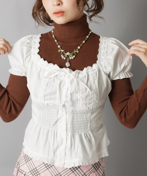 SPINNS（スピンズ）の「スクエアネック半袖ブラウス/リボン（シャツ/ブラウス・レディース・オフホワイト・ONESIZE）」の3枚目の写真