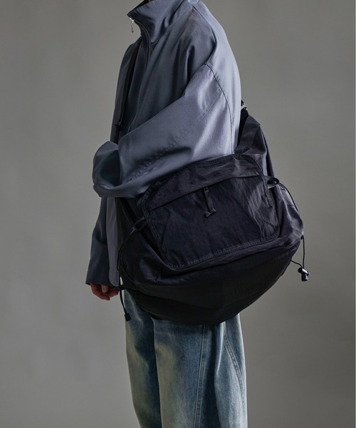 CALIFORNIA OUTFITTERS(カリフォルニア アウトフィッターズ)の「10A26 2WAY ショルダーバッグ(ショルダーバッグ・メンズ・ブラック・ONESIZE)」の4枚目の写真