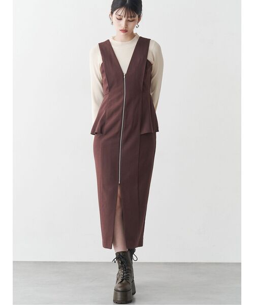 MURUA(ムルーア)の「フロントZIPペプラムジャンパースカート(ジャンパースカート・レディース・ブラック/グレー/ブラウン/ベージュ・1/2)」の4枚目の写真