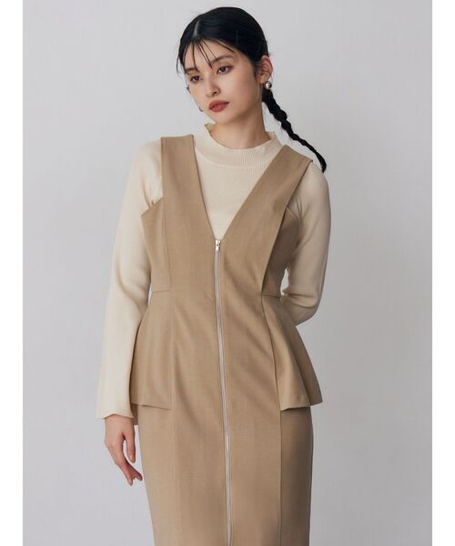 MURUA(ムルーア)の「フロントZIPペプラムジャンパースカート(ジャンパースカート・レディース・ブラック/グレー/ブラウン/ベージュ・1/2)」の11枚目の写真