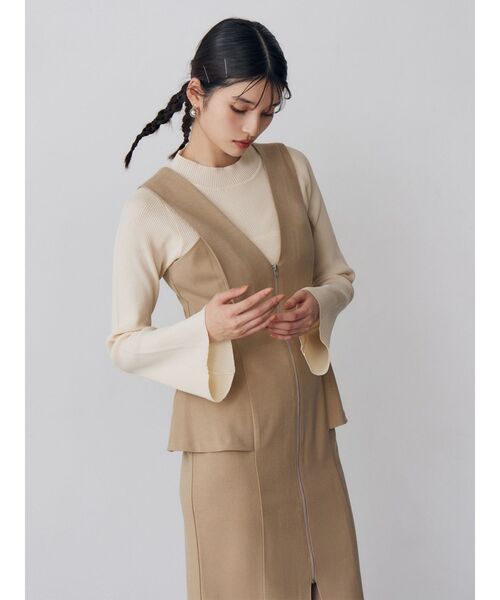 MURUA(ムルーア)の「フロントZIPペプラムジャンパースカート(ジャンパースカート・レディース・ブラック/グレー/ブラウン/ベージュ・1/2)」の15枚目の写真