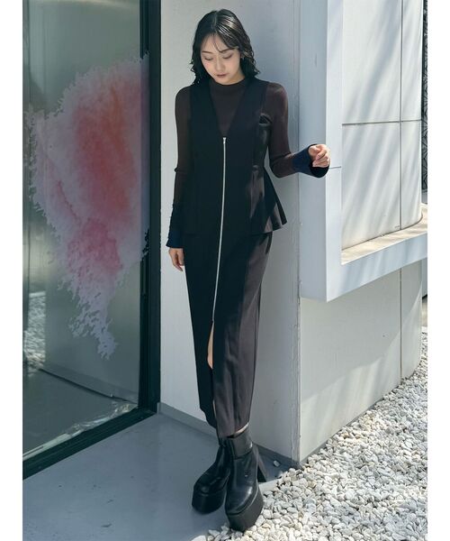 MURUA(ムルーア)の「フロントZIPペプラムジャンパースカート(ジャンパースカート・レディース・ブラック/グレー/ブラウン/ベージュ・1/2)」の17枚目の写真