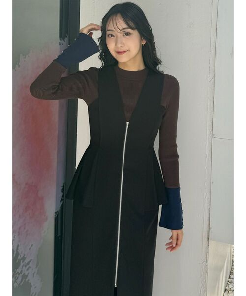 MURUA(ムルーア)の「フロントZIPペプラムジャンパースカート(ジャンパースカート・レディース・ブラック/グレー/ブラウン/ベージュ・1/2)」の20枚目の写真