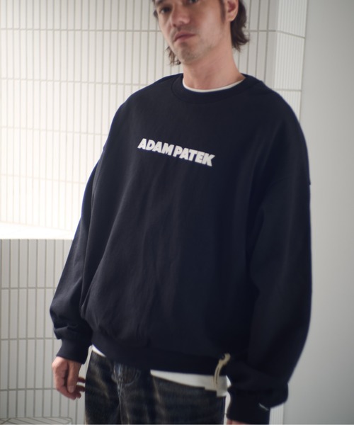 ADAM PATEK(アダムパテック)の「ADAMPATEK/logo crewneck/ベーシックロゴクルーネックスウェット(AP2524025)(スウェット・レディース・杢グレー/ブラック/ブラック系・1/2)」の1枚目の写真