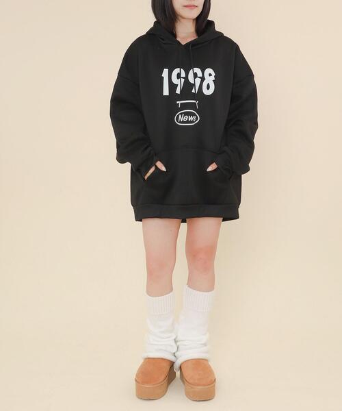 WOND（ウォンド）の「WOND/1998ロゴプリントパーカー（スウェット・レディース・ブラック・FREE）」の5枚目の写真