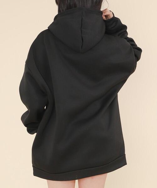 WOND（ウォンド）の「WOND/1998ロゴプリントパーカー（スウェット・レディース・ブラック・FREE）」の4枚目の写真