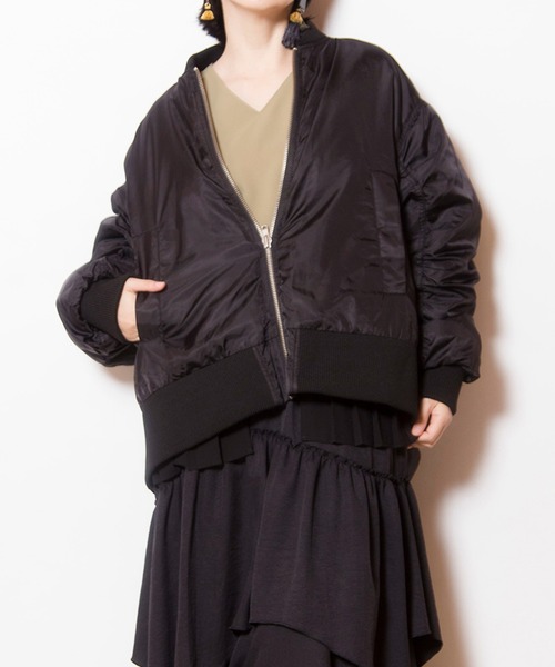 OSMOSIS（オズモーシス）の「ギャザージップブルゾン（ブルゾン・レディース・グレー/カーキ/ブラック・ONE SIZE）」の2枚目の写真