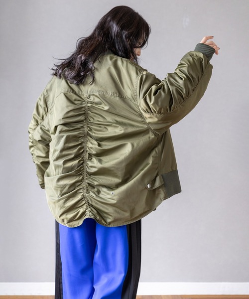 OSMOSIS（オズモーシス）の「ギャザージップブルゾン（ブルゾン・レディース・グレー/カーキ/ブラック・ONE SIZE）」の14枚目の写真