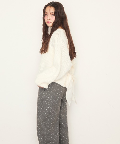 Nadana(ナダナ)の「バックリボンニットプルオーバー(ニット/セーター・レディース・グレー/ホワイト/ライトパープル・FREE)」の10枚目の写真