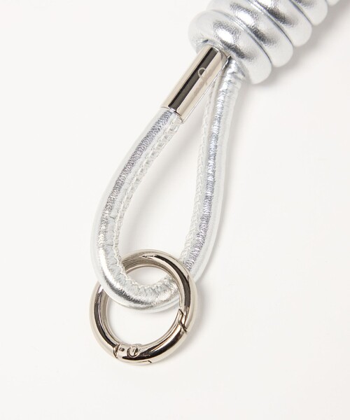 ajew（エジュー）の「【別注】＜ajew＞コイル ストラップ（スマホグッズ・レディース・ゴールド/オレンジ/シルバー/ライトピンク/ライトブルー・FREE）」の18枚目の写真