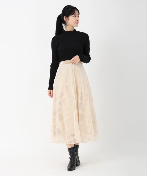 STRAWBERRY-FIELDS（ストロベリーフィールズ）の「フロッキーレースチュール_フロッキープリントチュールフレアースカート（スカート・レディース・ベージュ/ブラック・1/2）」の10枚目の写真