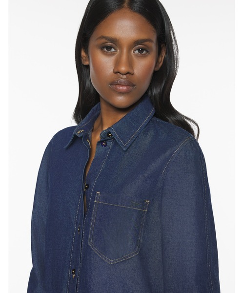 Maison Kitsune（メゾンキツネ）の「DESIGNED BACK FITTED SHIRT（シャツ/ブラウス・レディース・インディゴブルー・34/36/38/40）」の6枚目の写真