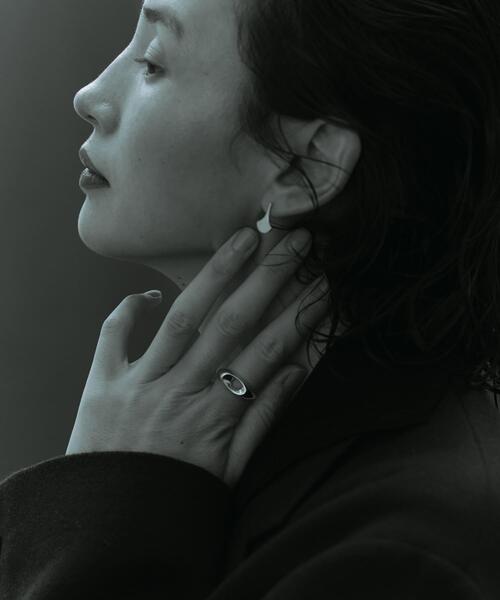 SMELLY(スメリー)の「SMELLY so’ plump dent ring(リング・レディース・シルバー・13)」の4枚目の写真