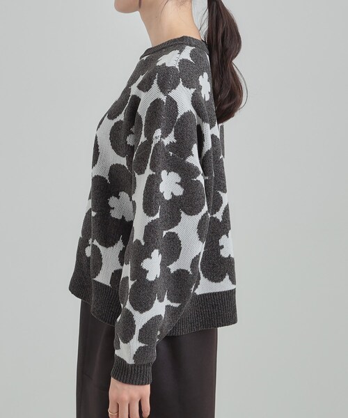 Cutie Blonde（キューティーブロンド）の「【S-LL】レトロ感漂う デイジー柄 総柄ニット（ニット/セーター・レディース・ライトグレー系/ダークブラウン系/チャコールグレー/ピンク系6・01/02/03/04）」の22枚目の写真