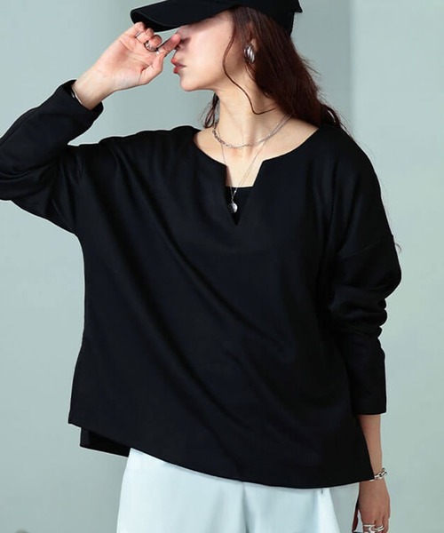 GOLDJAPAN（ゴールドジャパン）の「深キーネックワイドプルオーバー【大きいサイズ対応】（Tシャツ/カットソー・レディース・ブラック/チャコール・LL/3L/4L/5L）」の2枚目の写真