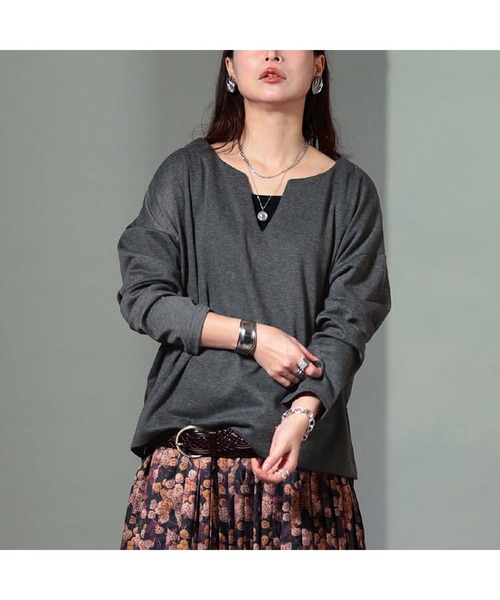 GOLDJAPAN（ゴールドジャパン）の「深キーネックワイドプルオーバー【大きいサイズ対応】（Tシャツ/カットソー・レディース・ブラック/チャコール・LL/3L/4L/5L）」の10枚目の写真