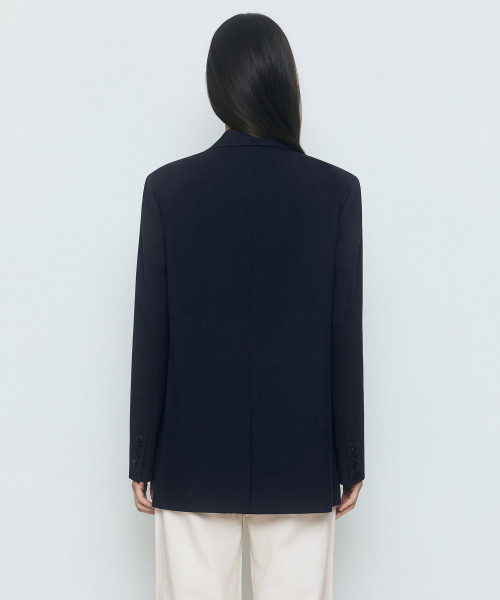 MUSINSA STANDARD WOMAN(ムシンサスタンダードウーマン)の「レディース特大ブレザー【ネイビー】(テーラードジャケット・レディース・その他・SMALL/MEDIUM/LARGE/X-LARGE/X-SMALL)」の3枚目の写真