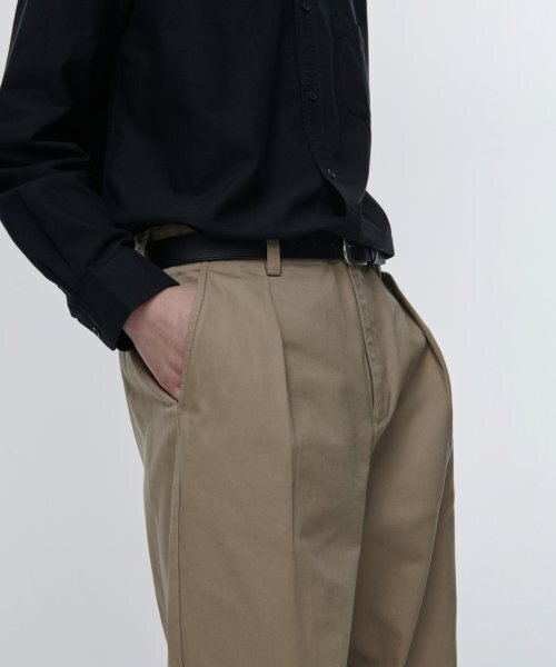 MUSINSA STANDARD（ムシンサスタンダード）の「リバースワンタックレギュラーフィットチノパンツ[ベージュ]（その他パンツ・メンズ・その他・40/38/42/36/34/32/30/31/33/26/27/28/29）」の5枚目の写真