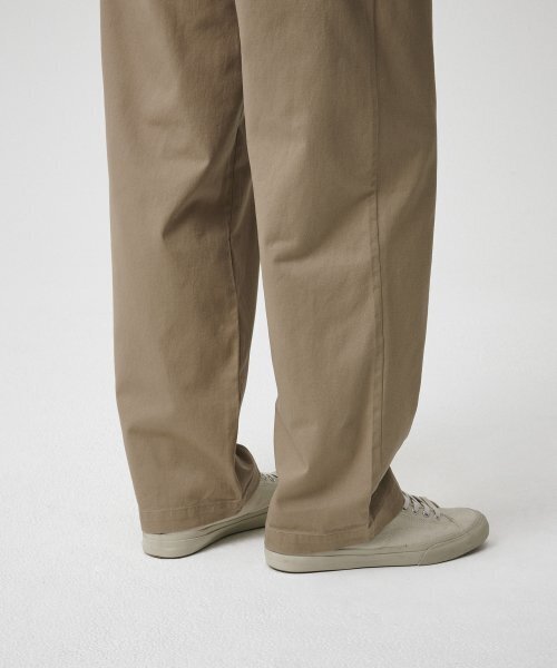MUSINSA STANDARD（ムシンサスタンダード）の「リバースワンタックレギュラーフィットチノパンツ[ベージュ]（その他パンツ・メンズ・その他・40/38/42/36/34/32/30/31/33/26/27/28/29）」の12枚目の写真