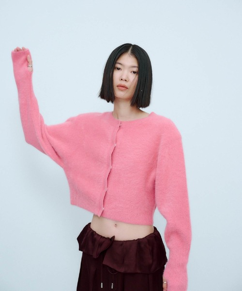 THINGS THAT MATTER（シングス ザット マター）の「2WAY CROPPED FOX KNIT CARDIGAN / 2ウェイ クロップド フォックス ニット カーディガン（ニット/セーター・レディース・グレー/ブラック/ピンク・FREE）」の4枚目の写真