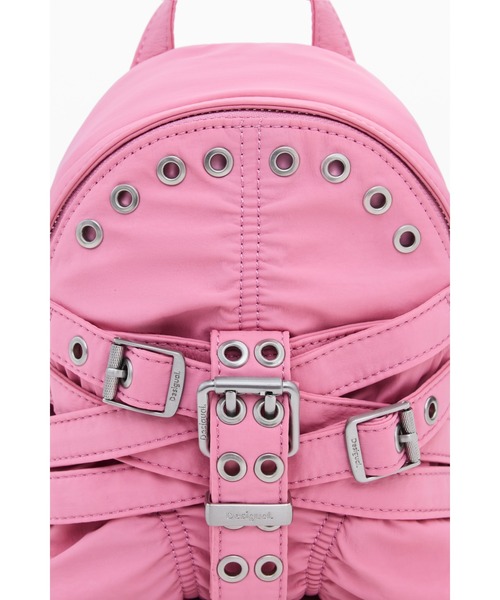 Desigual(デシグアル)の「ミニナイロン ガーリーバックパック(バックパック/リュック・レディース・レッド・FREE)」の5枚目の写真