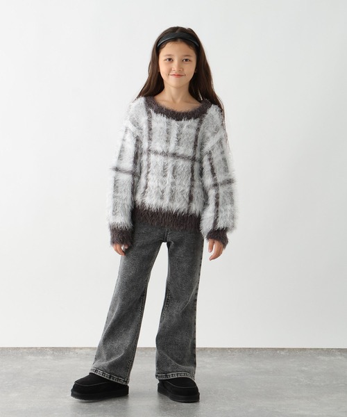 GLOBAL WORK(グローバルワーク)の「洗えるシャギーチェックニット/608307(ニット/セーター・キッズ・ブラウン/サックスブルー/ホワイト×ブラック・130cm/140cm/150cm/160cm)」の11枚目の写真