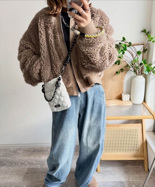 CURA CLOSET(キュラ クローゼット)の「【k.kozu73 select】ノーカラーショートボアブルゾン(ブルゾン・レディース・ダークブラウン/アイボリー/ブラック/モカ・フリー)」の19枚目の写真