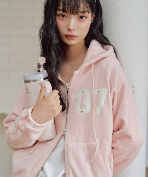 ZEROPLANET（ゼロプラネット）の「クロエベルボアフードジップアップ[PINK]（パーカー・レディース・ライトピンク・SMALL/MEDIUM）」の2枚目の写真