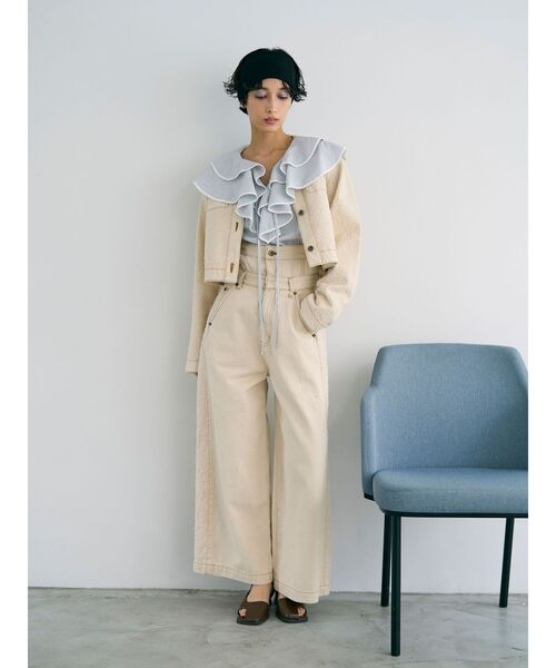 LAGUNAMOON(ラグナムーン)の「ハイウエストラインディティールデニムパンツ(デニムパンツ・レディース・アイボリー/ブラック/ブルー・SMALL/MEDIUM)」の16枚目の写真