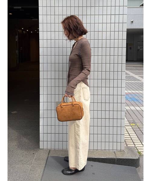 LAGUNAMOON(ラグナムーン)の「ハイウエストラインディティールデニムパンツ【セットアップ対応】(デニムパンツ・レディース・アイボリー/ブラック/ブルー・SMALL/MEDIUM)」の7枚目の写真