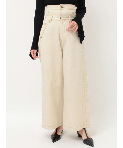 LAGUNAMOON(ラグナムーン)の「ハイウエストラインディティールデニムパンツ(デニムパンツ・レディース・アイボリー/ブラック/ブルー・SMALL/MEDIUM)」の22枚目の写真