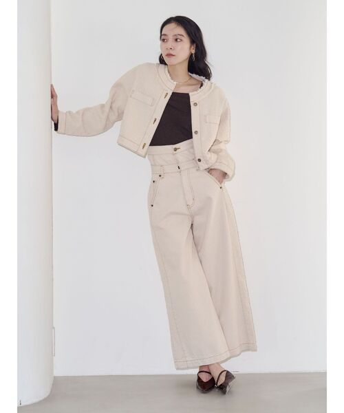 LAGUNAMOON(ラグナムーン)の「ハイウエストラインディティールデニムパンツ(デニムパンツ・レディース・アイボリー/ブラック/ブルー・SMALL/MEDIUM)」の2枚目の写真