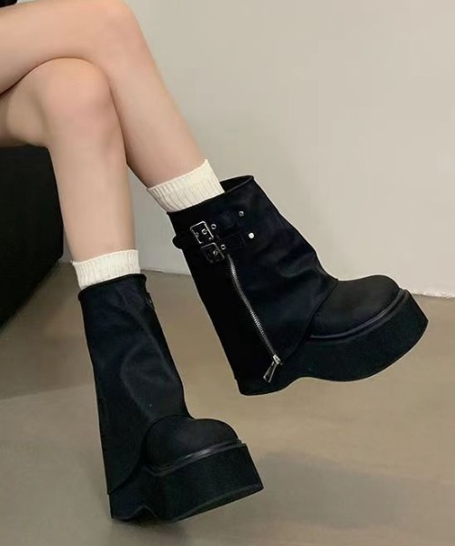 LAC-VERT（ラック・ヴェール）の「【ショート】ZIPベルトカバーブーツ（ブーツ・レディース・ブラック/ブラウン・SMALL/MEDIUM/LARGE）」の4枚目の写真