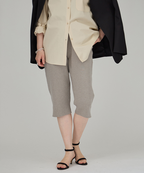 VERMEIL par iena(ヴェルメイユパーイエナ)の「コットンカシミヤ 接結ハーフパンツ(その他パンツ・レディース・ネイビー/ライトグレー・FREE)」の2枚目の写真