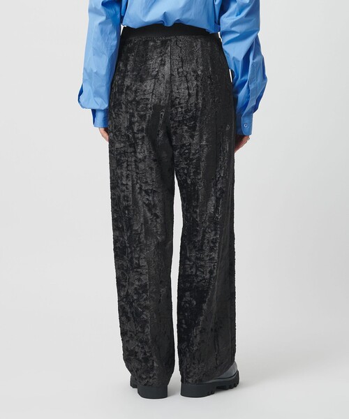 H BEAUTY&YOUTH UNITED ARROWS(エイチビューティーアンドユースユナイテッドアローズ)の「<H>レーヨンシール パンツ(その他パンツ・レディース・ダークグレー/ブラウン系・M/S)」の4枚目の写真